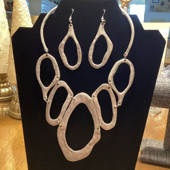 Matte Finish Silvertone Necklace and Earrings Set - Picture 1 of 5